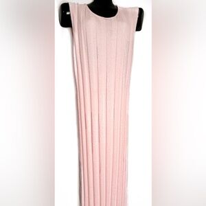 Pink Ribbed Knit Maxi Dress
